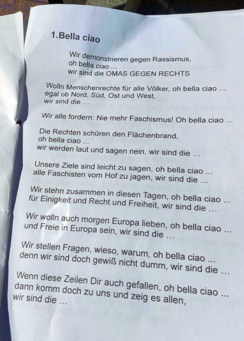 Der Text der OMAS-Version des bekannten Partisanenliedes „Bella Ciao“